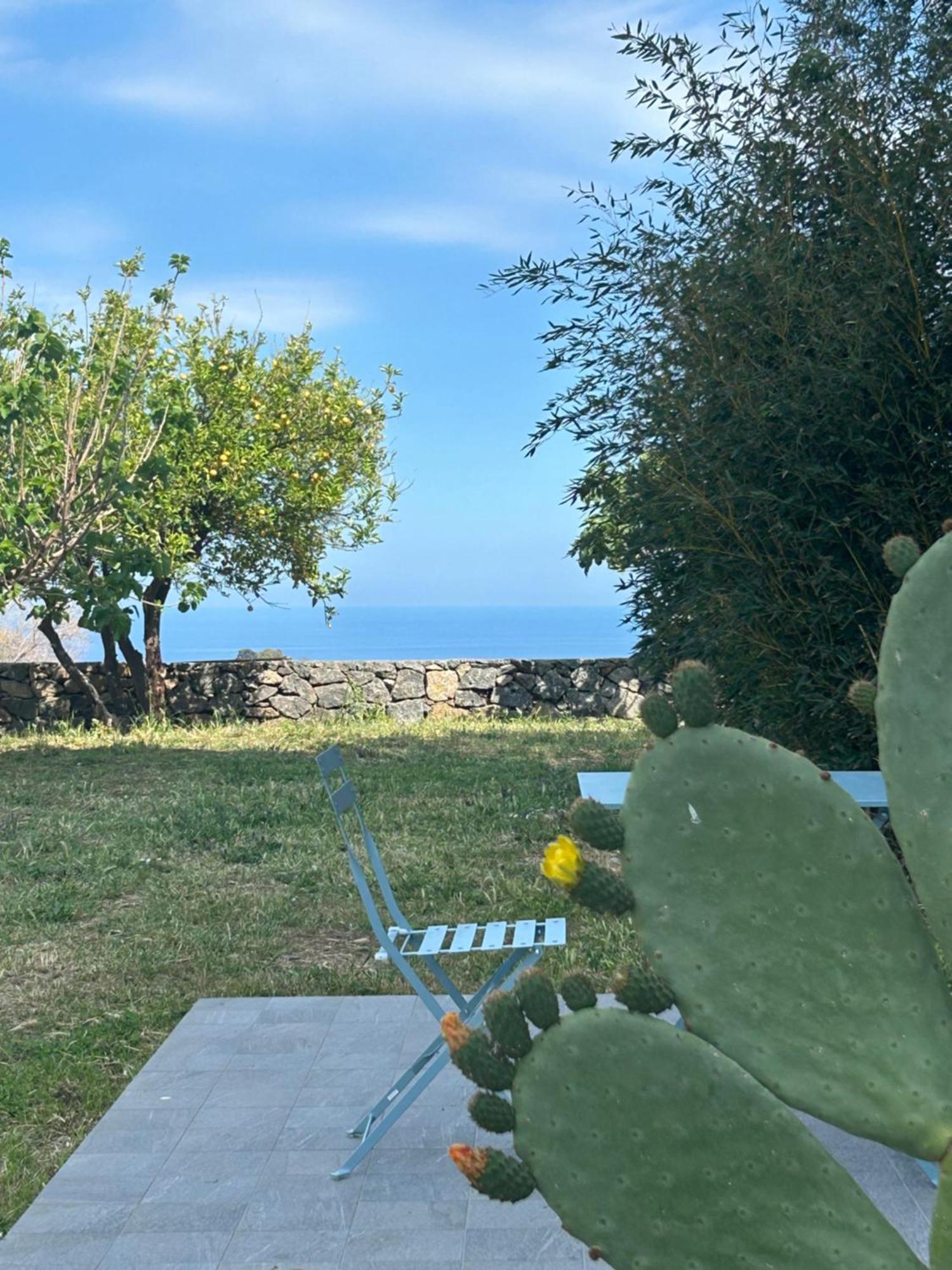 Appartement Vista Mare Etna à Acireale Extérieur photo